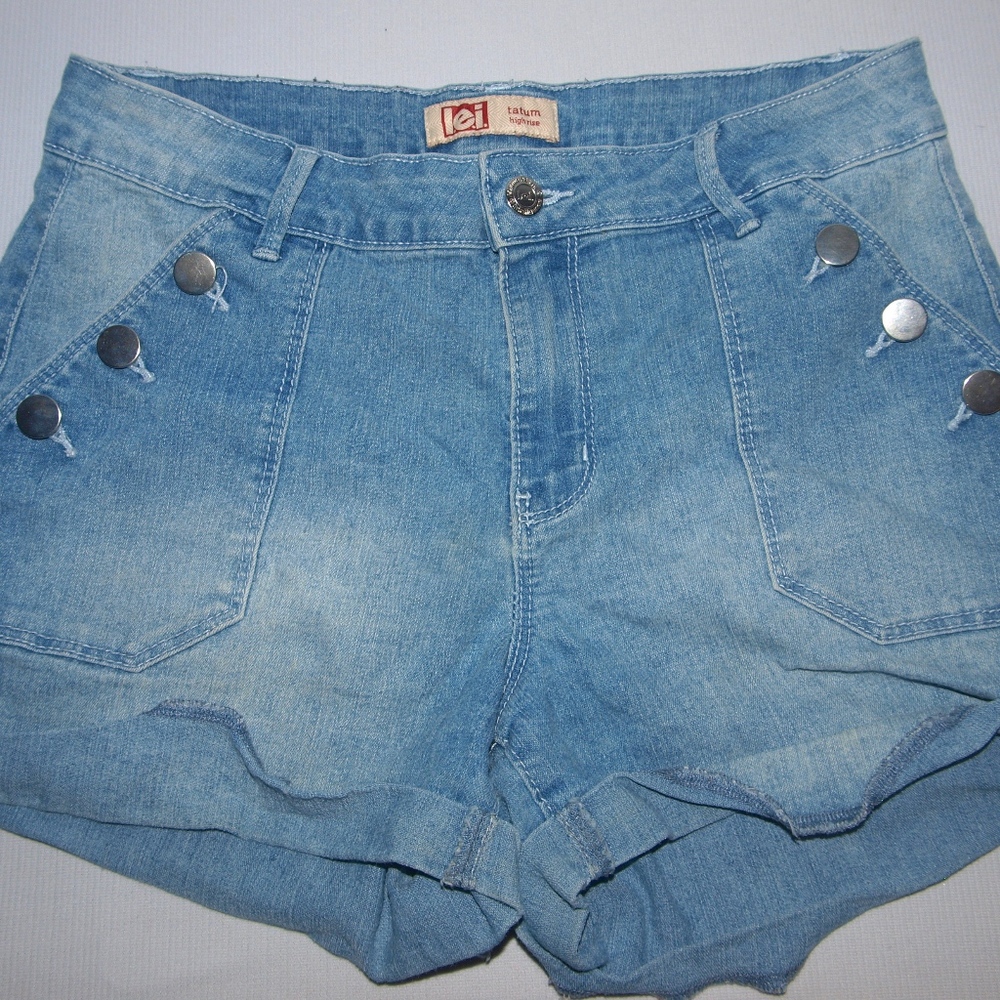 L.E.I. LEI Tatum Jeans Shorts High Rise Denim Size 7 Button Pocket